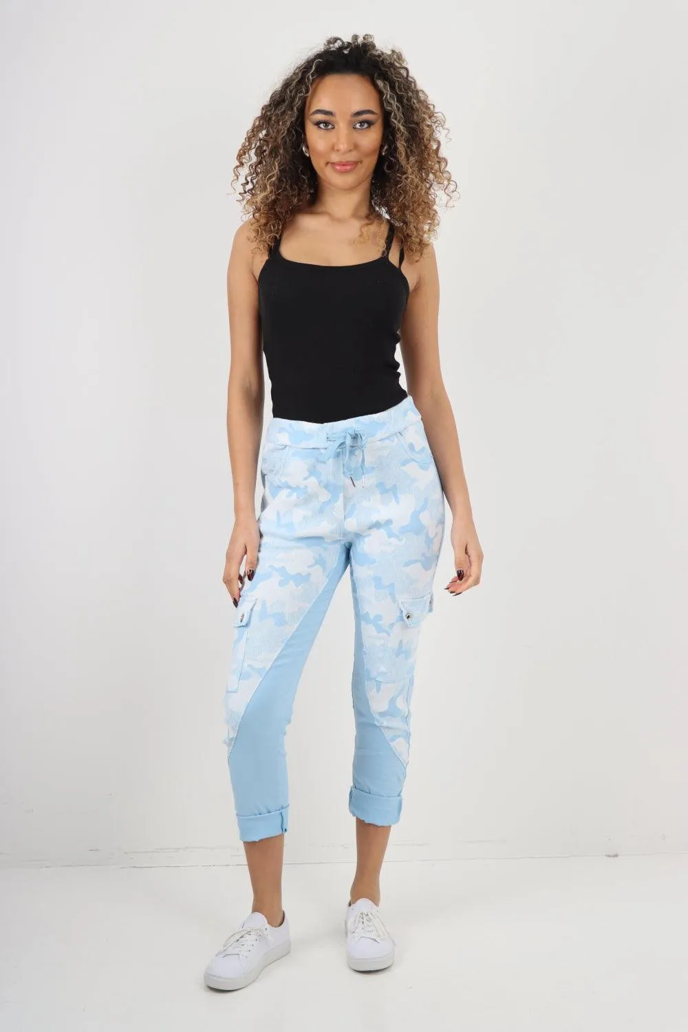 Cargo Pockets Printed Trousers