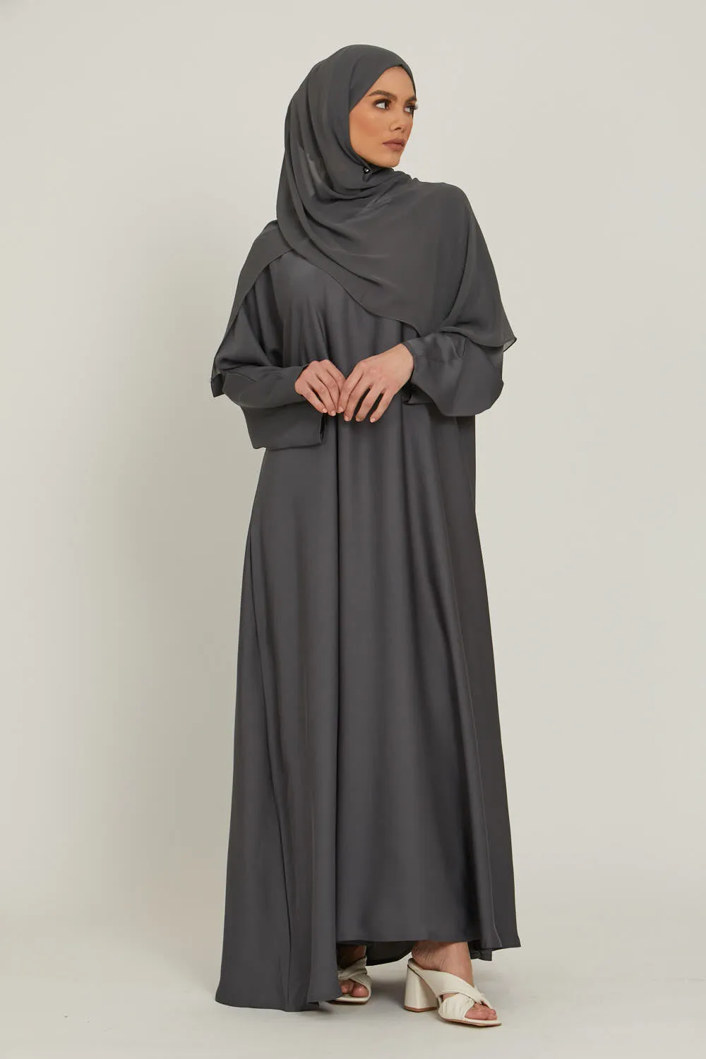 Pebble Umbrella Cut Closed Abaya