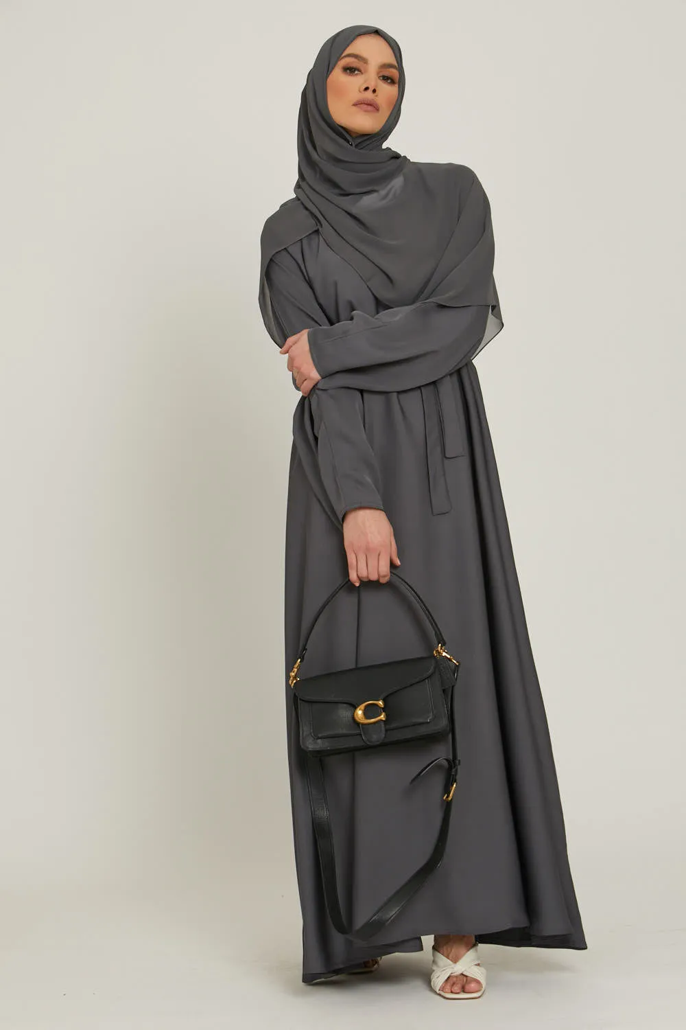 Pebble Umbrella Cut Closed Abaya